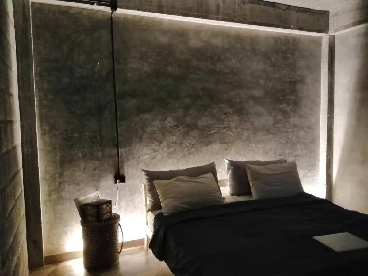 The Box Promkiri Apartment Накхон Си Тамарат Екстериор снимка