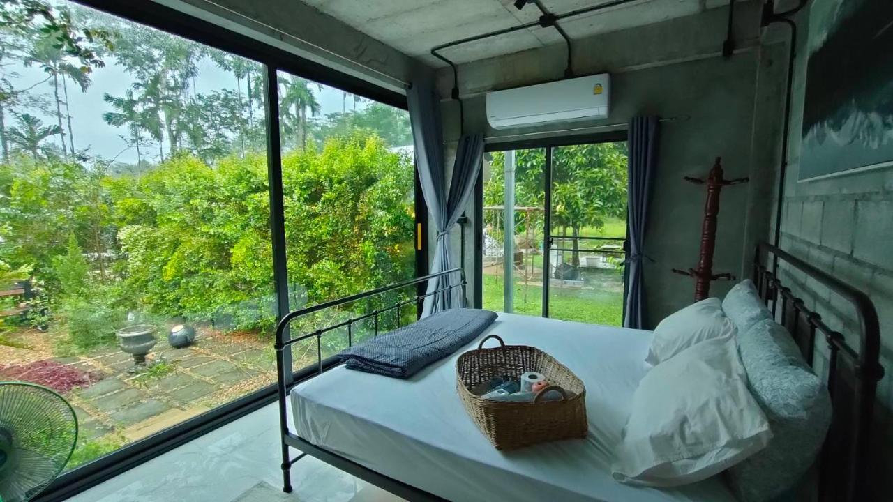 The Box Promkiri Apartment Накхон Си Тамарат Екстериор снимка